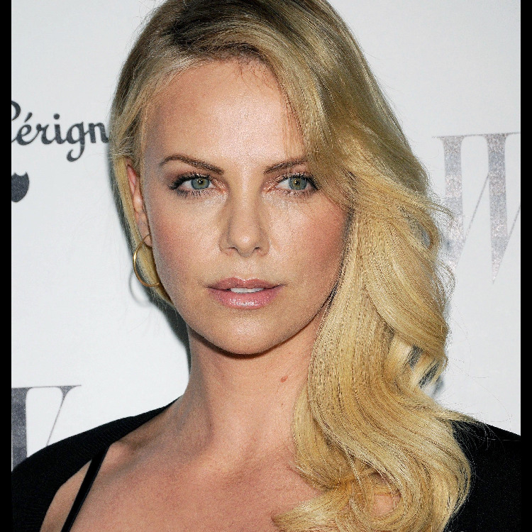 Charlize Theron fotoğrafları