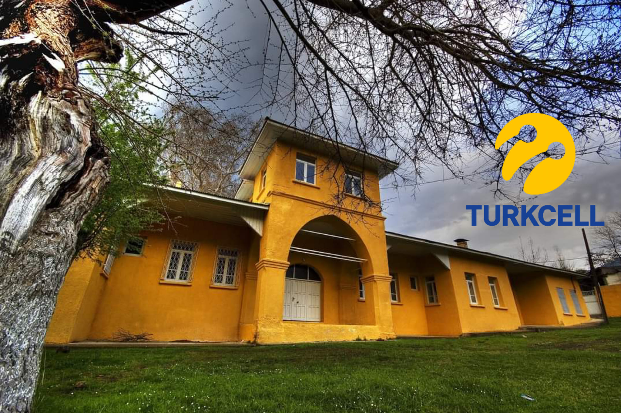 Turkcell hatların çekmemesi köylüleri çileden çıkardı