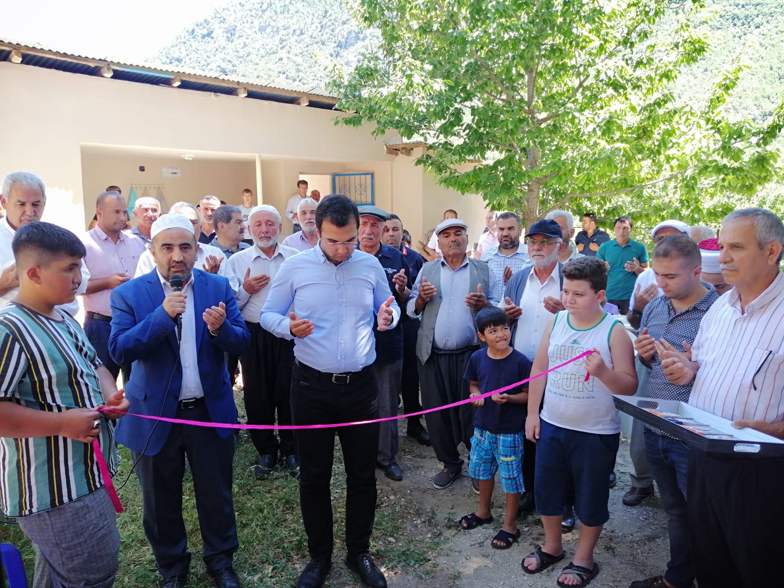 Sumbas ilçesinde onarımı yapılan cami açıldı