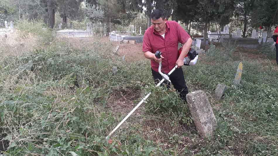 Başkan Öner’e kızan TDP ilçe Başkanı Kekik ot biçme makinesi temizledi