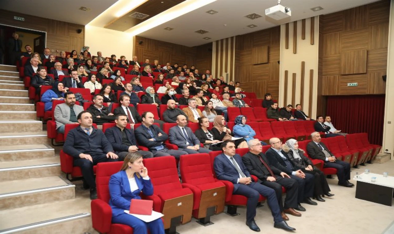 Bursa Teknik Üniversitesi (BTÜ), İdari Personeline Yönelik "Hizmet İçi Eğitim Programı" Başlatıyor