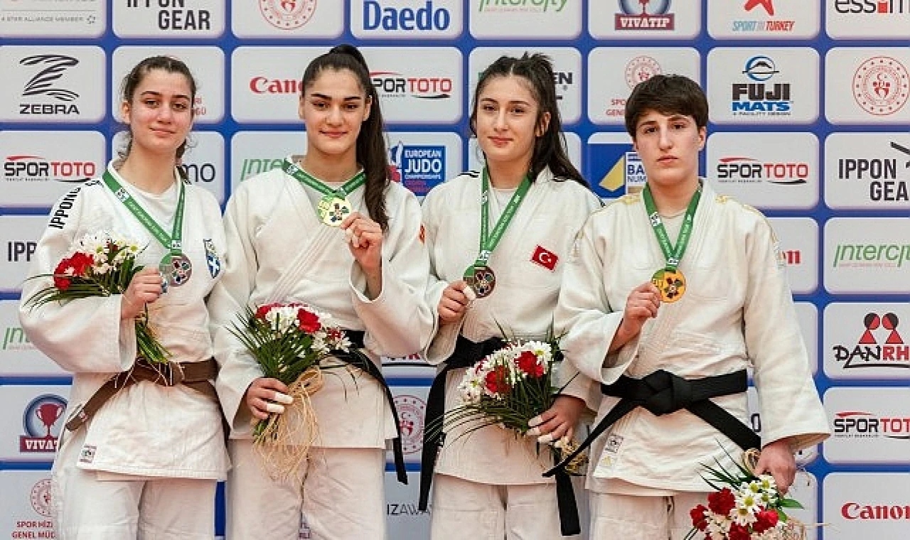 Judoda 6 Madalya Birden