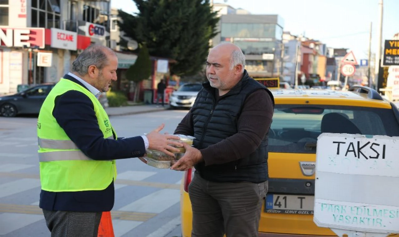 Kocaeli’de taksiciler Ramazan’da unutmadı