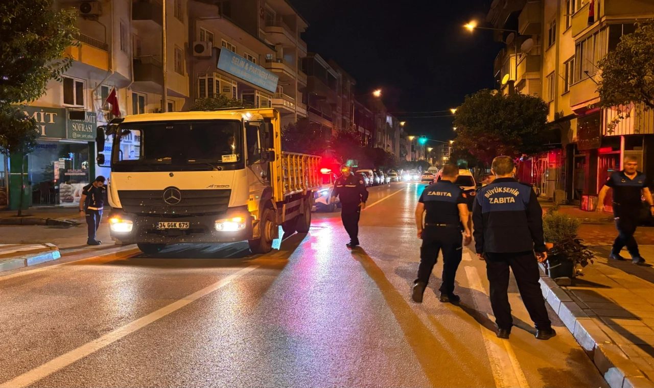 Gemlik’te kaldırım işgaliyle mücadele sürüyor