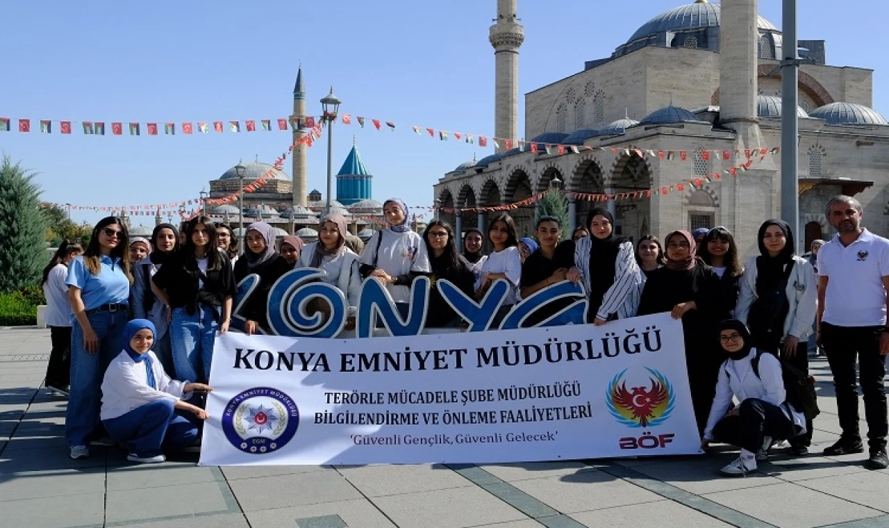 Konya’da liseliler propagandalara karşı bilinçleniyor