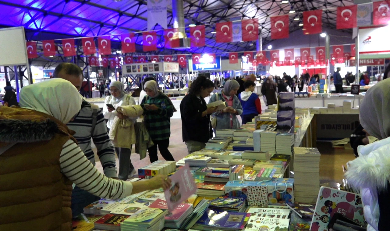 Malatya’da Anadolu Kitap ve Kültür Fuarı’na yoğun ilgi