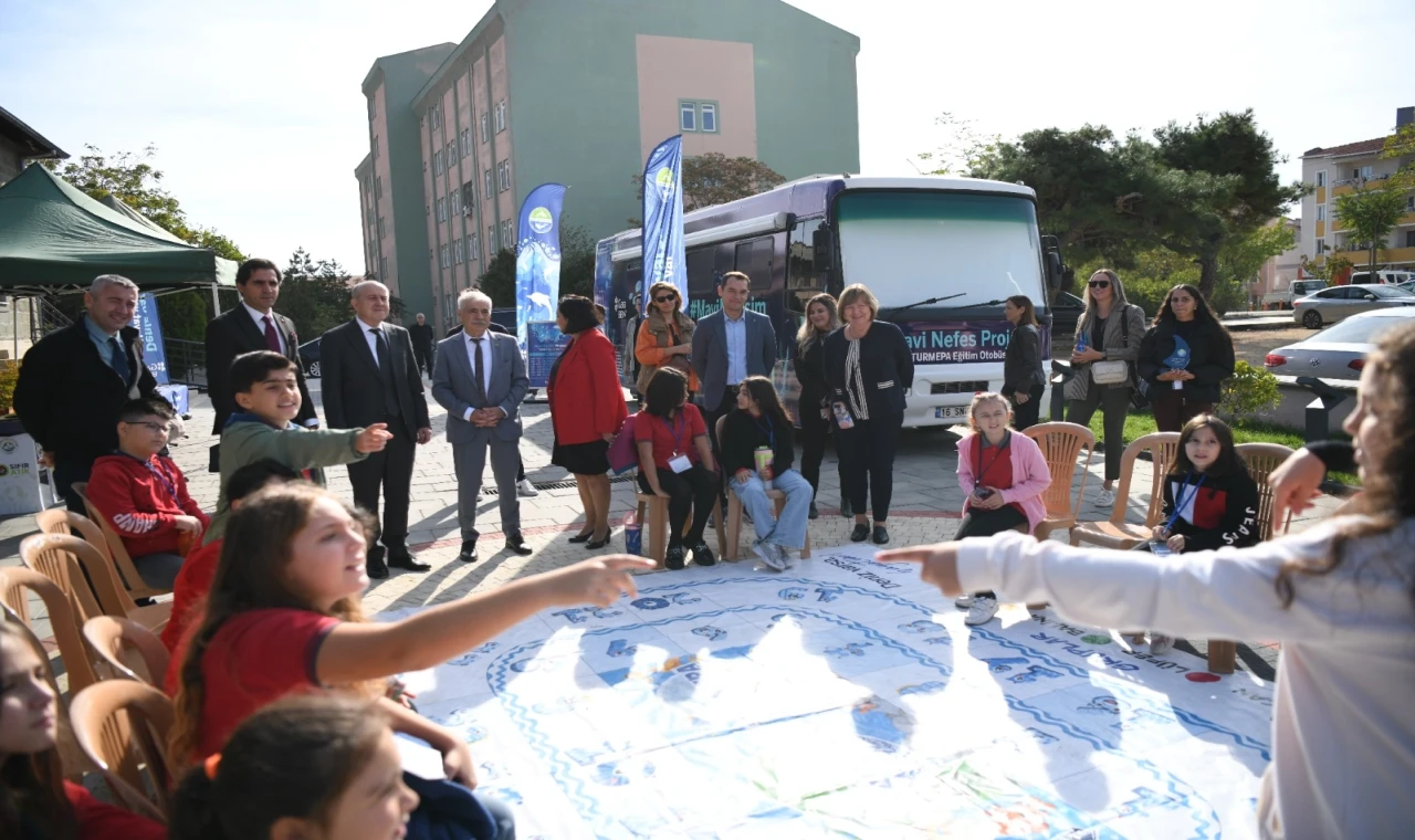 Mavi Nefes Projesi’nin Eğitim Otobüsü’nün üçüncü durağı Keşan oldu