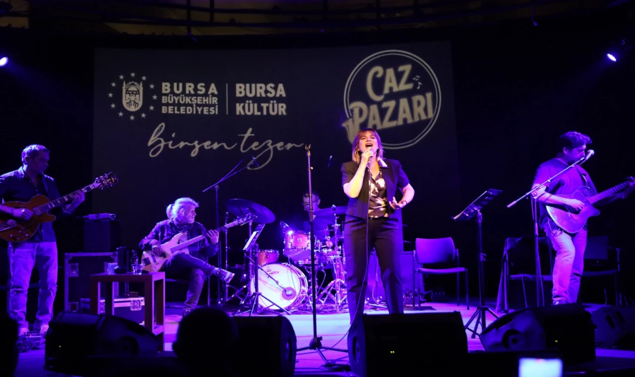 Bursa ’Caz Pazarı’ konserlerinde Birsen Tezer’i ağırladı