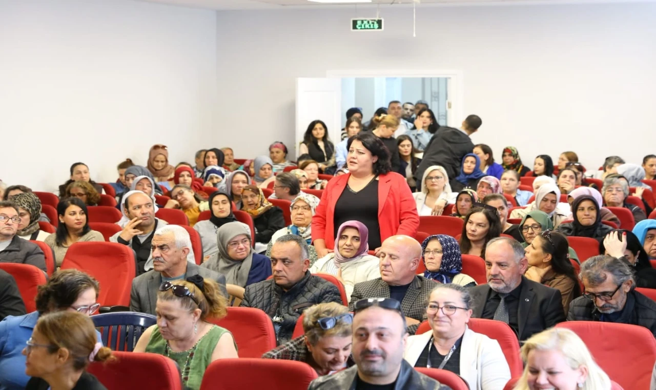 Karabağlar’da bağımlılıkla mücadele semineri