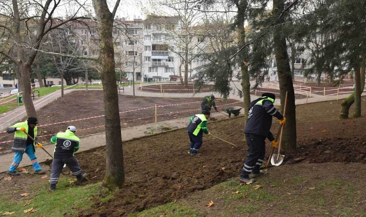 Bursa Yıldırım’da parklar yenileniyor