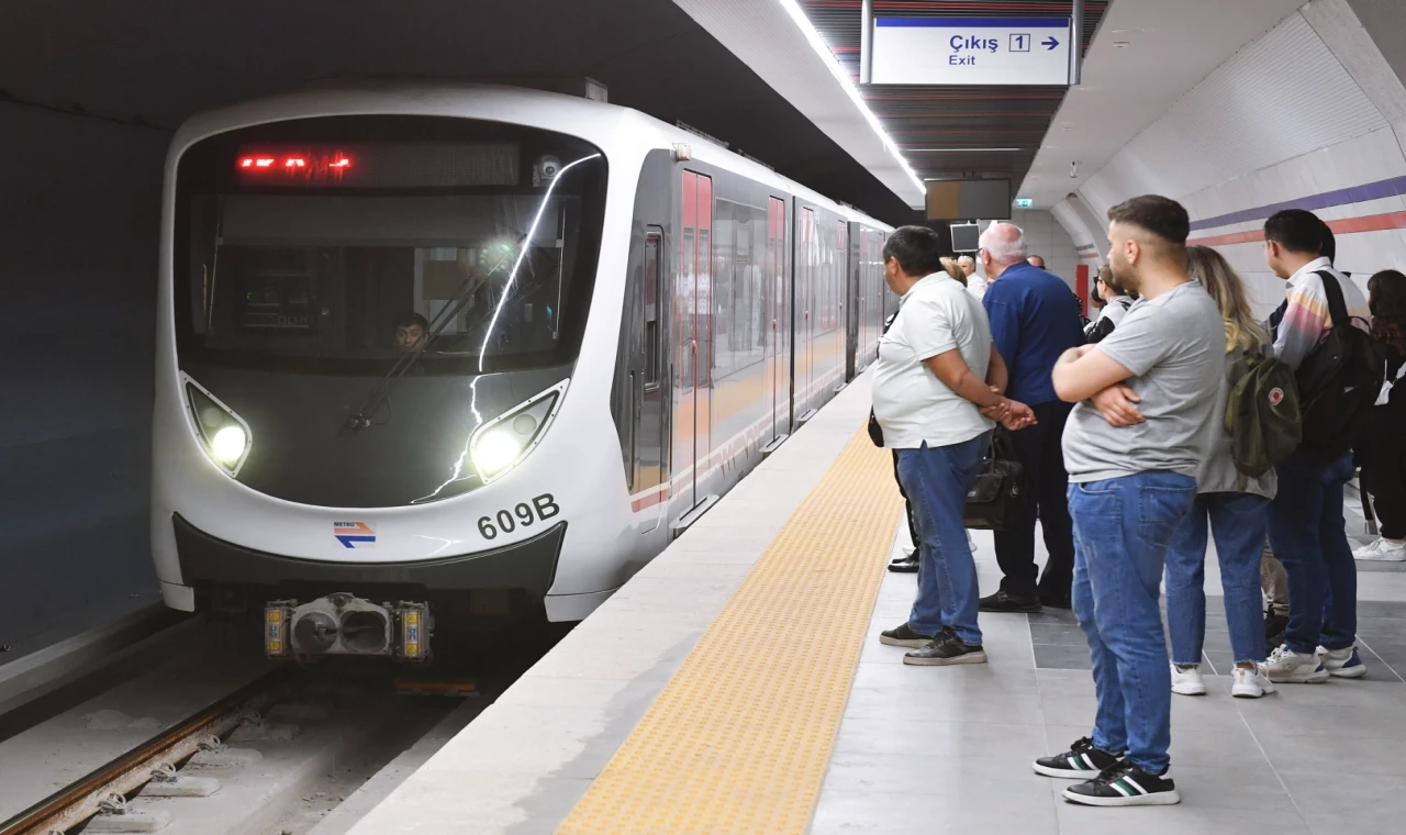 İzmir Narlıdere Metrosu’nda sefer sıklığı artırıldı