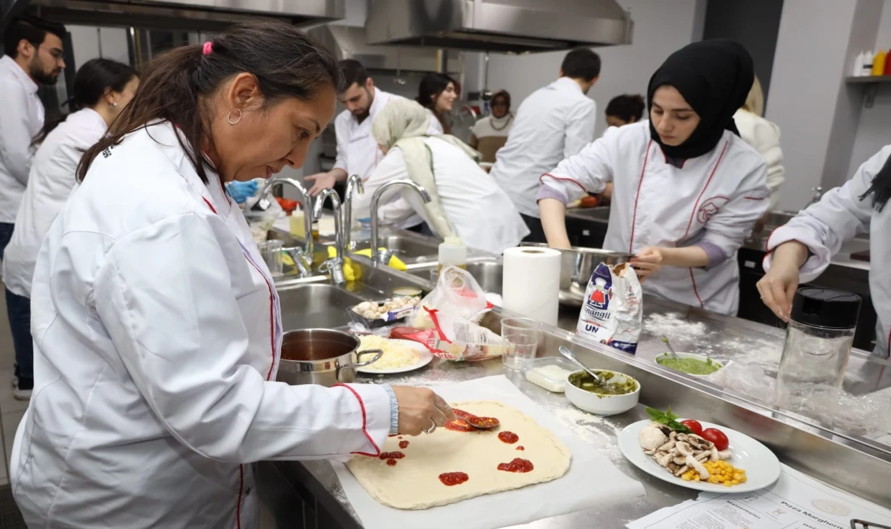 Kocaeli’nin geleceği gençlerle şekilleniyor