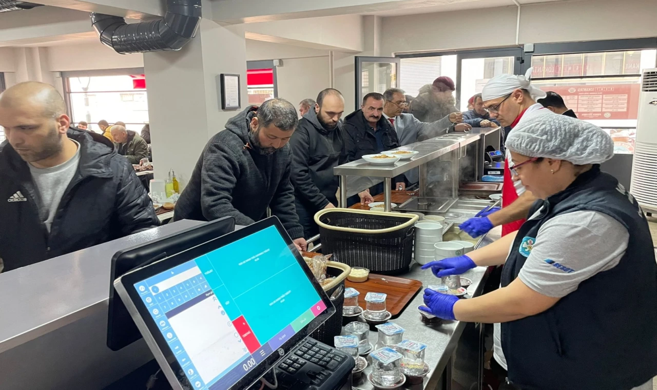 Manisa’da ‘Kent Lokantası’ ve ’Halk Mandıra’ on binlere ulaştı