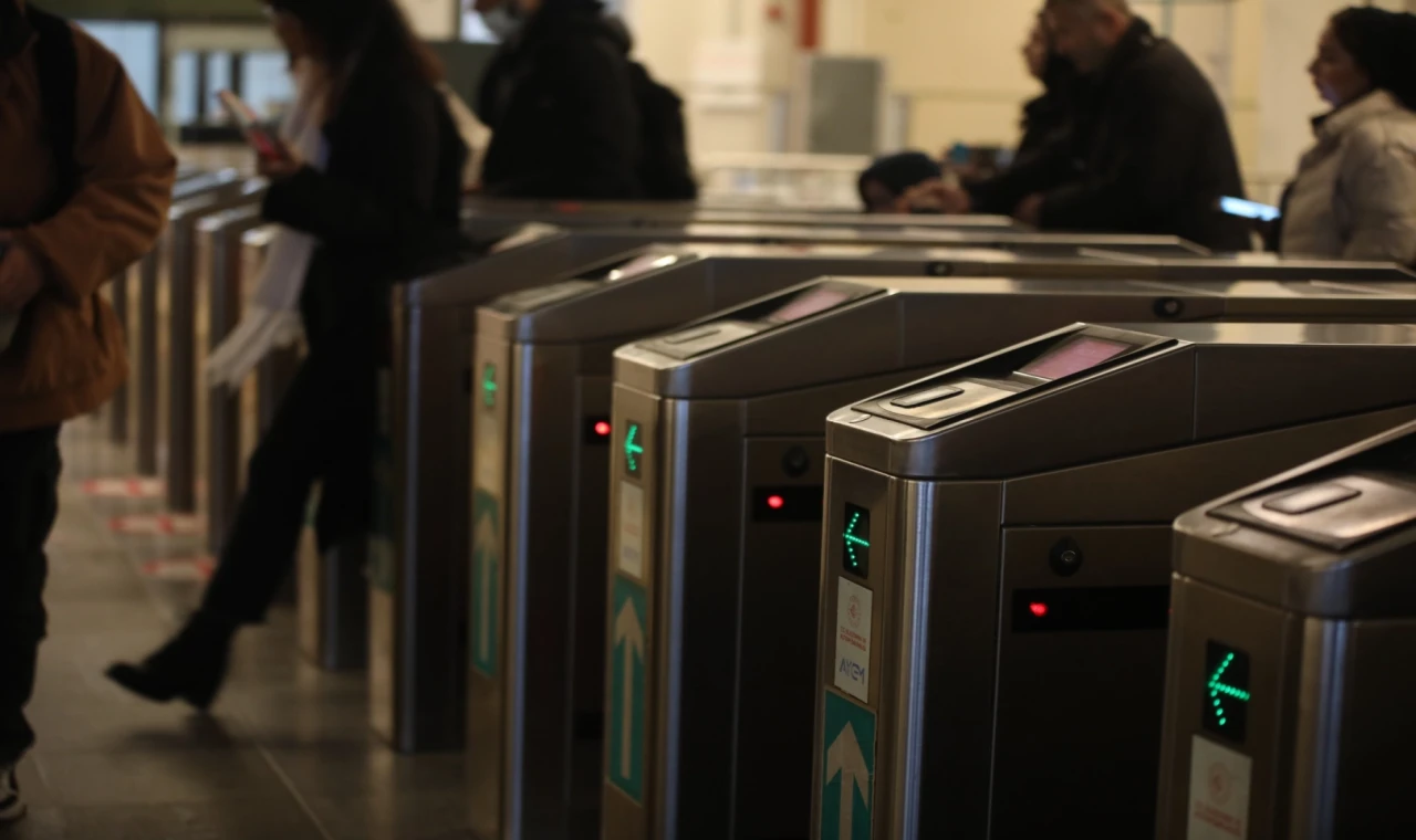 Marmaray bir günde 743 bin 596 kişiye hizmet verdi