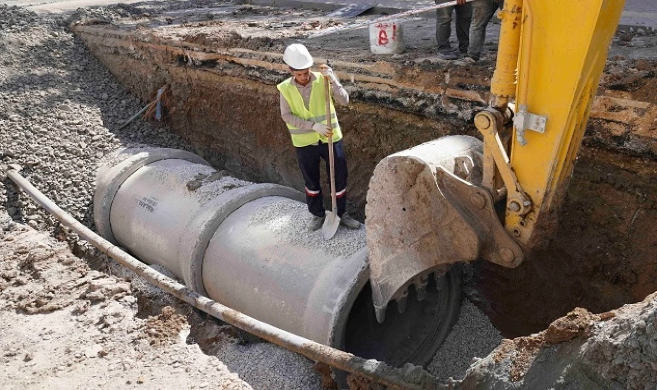 ASKİ’den Sincan Yenikent’teki su baskınlarına neşter