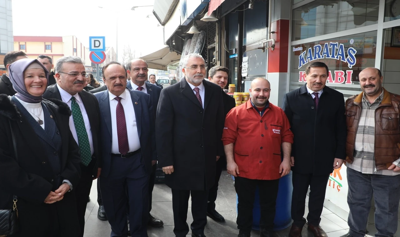 Bakan Işıkhan Konya’da ziyaretlerde bulundu