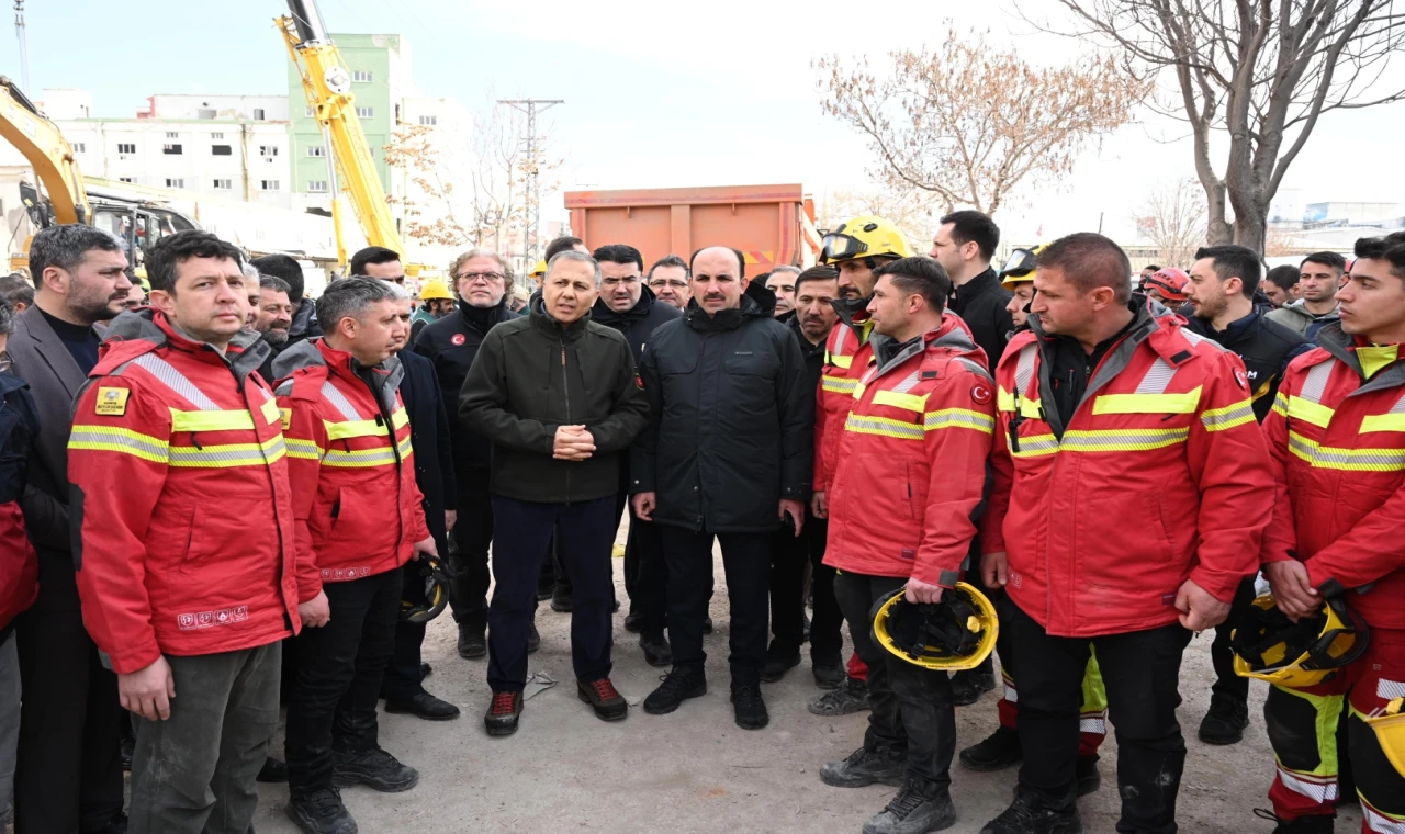 Başkan Altay’dan arama kurtarma ekiplerine teşekkür