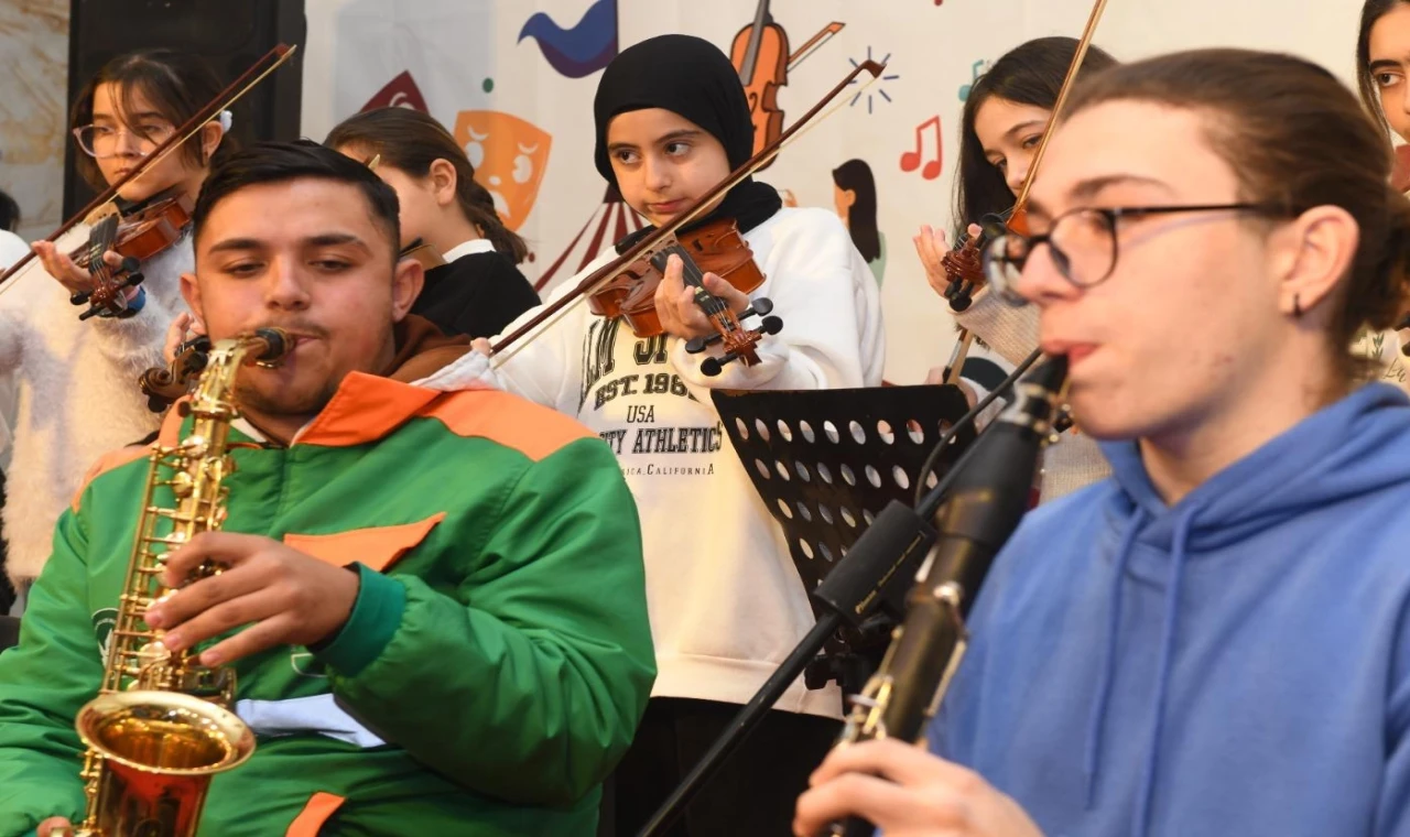 Bursa’da Gençlik Orkestrası ve Korosu’ndan öğrencilere tatil konseri