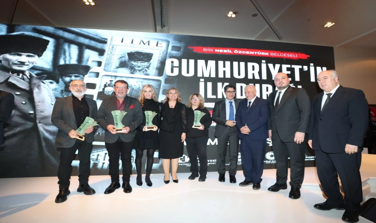 ”Cumhuriyet’in İlk Durağı İzmit”e görkemli gala