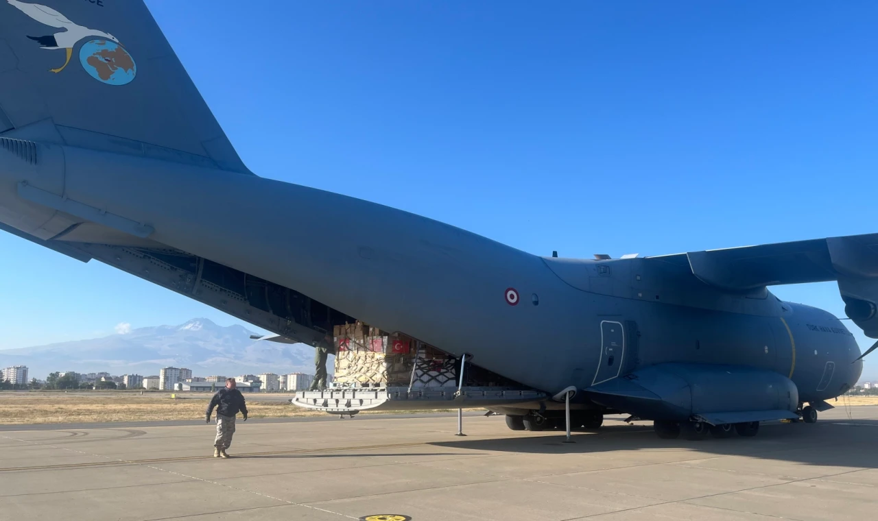 Gazze için tonlarca gıda malzemesi Ürdün’e ulaştırıldı