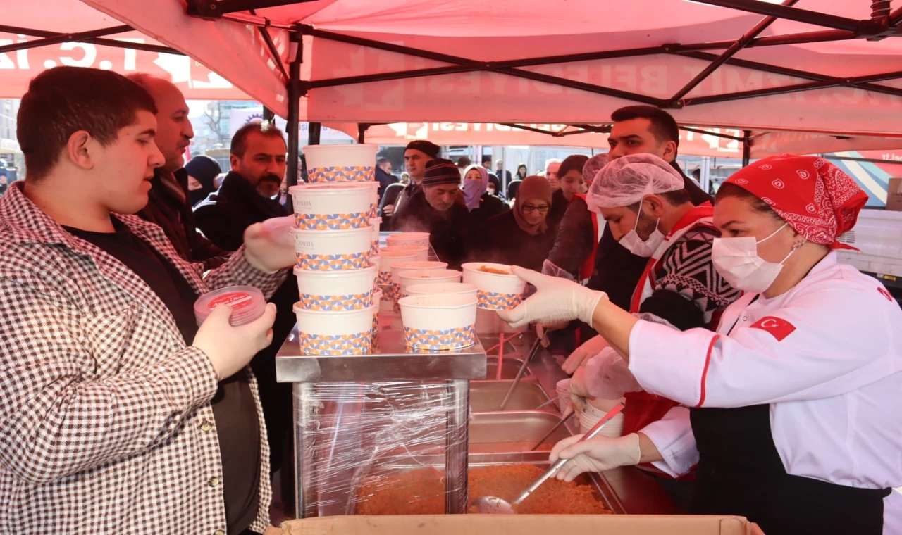 İzmit Belediyesi’nden Darıca’ya destek