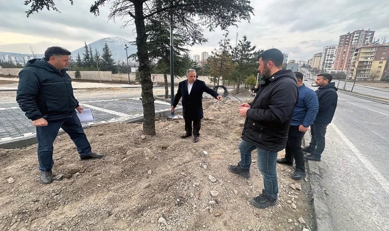 Kayseri Talas’ta millet bahçesi tam gaz