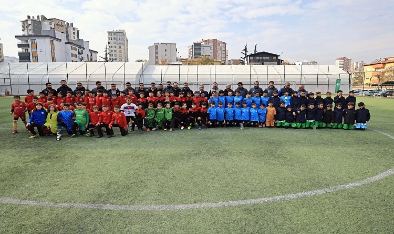 Kayseri Talas’ta sömestir futbol turnuvası