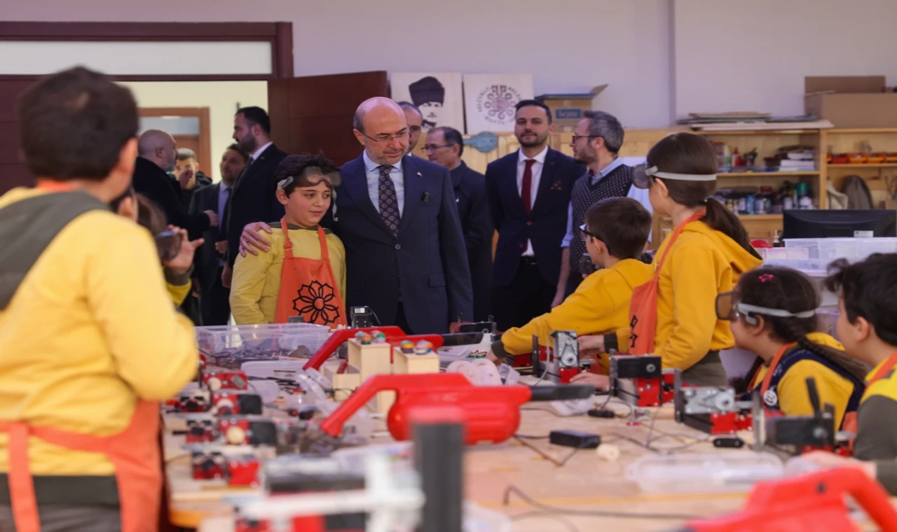 Konya Selçuklu binlerce öğrencinin hayatına dokunuyor