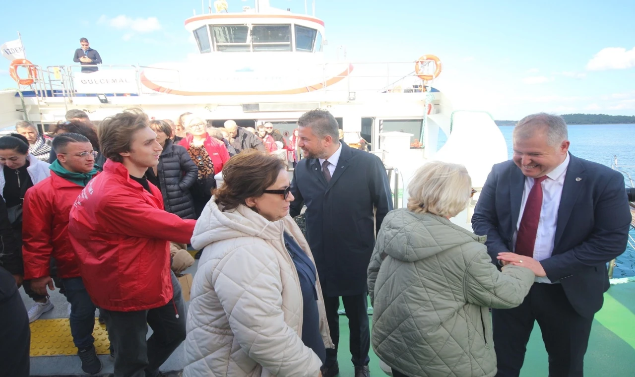 Mübadil torunları İzmir’de bir araya geldi