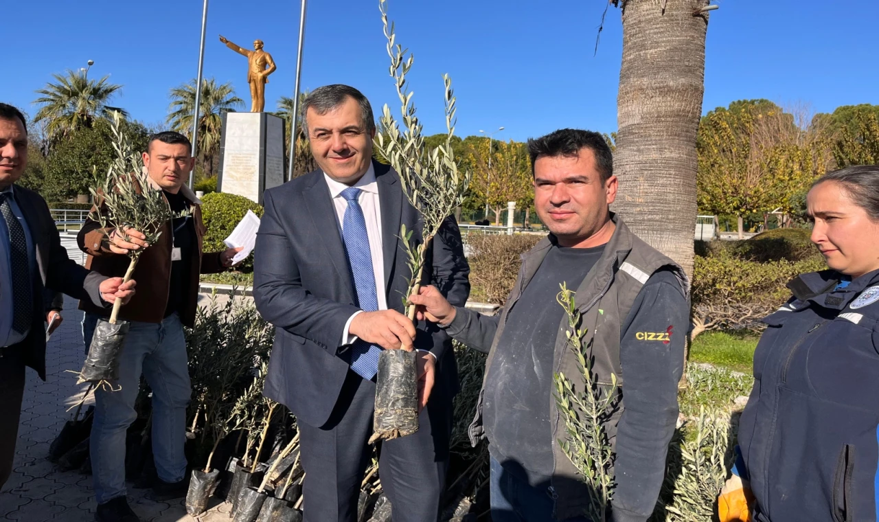 Muğla Dalaman’da zeytin ve ceviz fidanları dağıtıldı