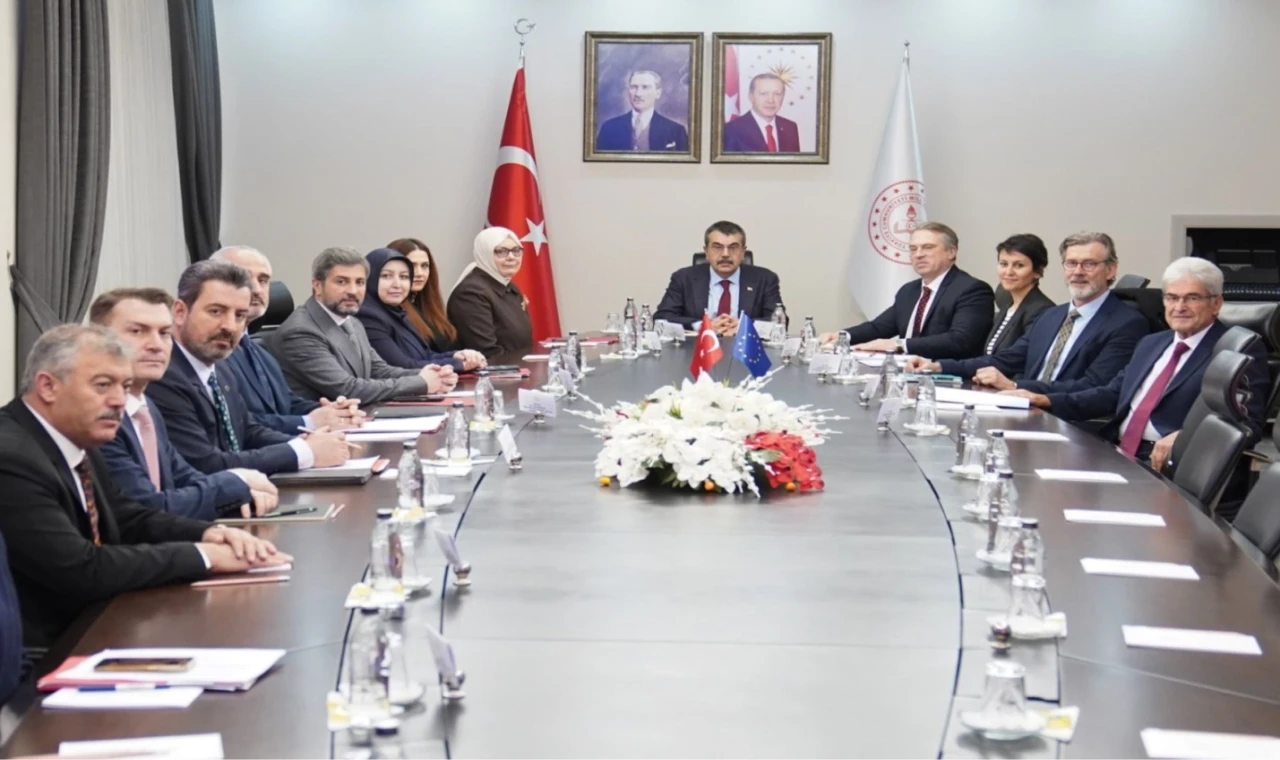 AB Türkiye Delegasyonu MEB’de