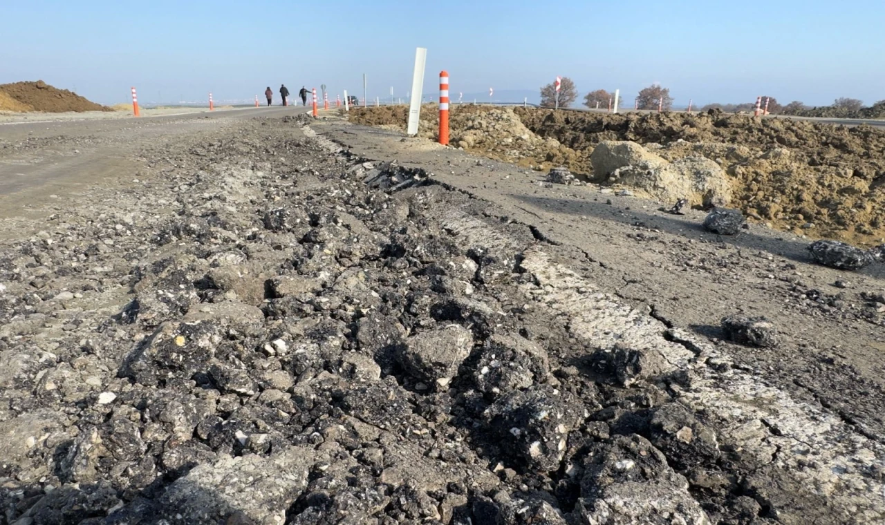 Edirne Keşan’da iki günlük yol bozuldu! CHP’den AK Parti’ye ’beceriksizlik’ eleştirisi