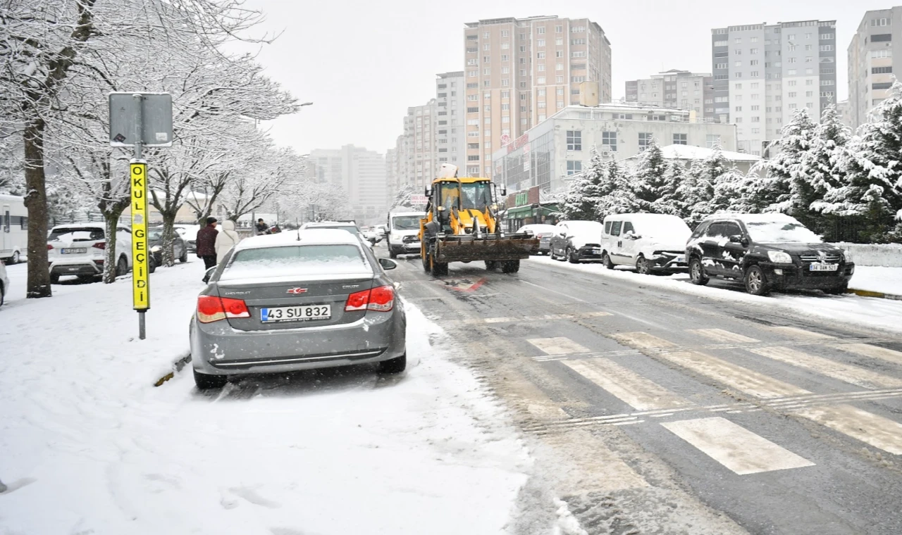 İstanbul’da karla etkin mücadele devam ediyor