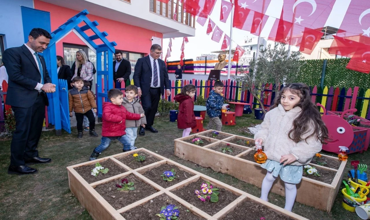 İzmir Büyükşehir miniklere ’yuva’ oldu