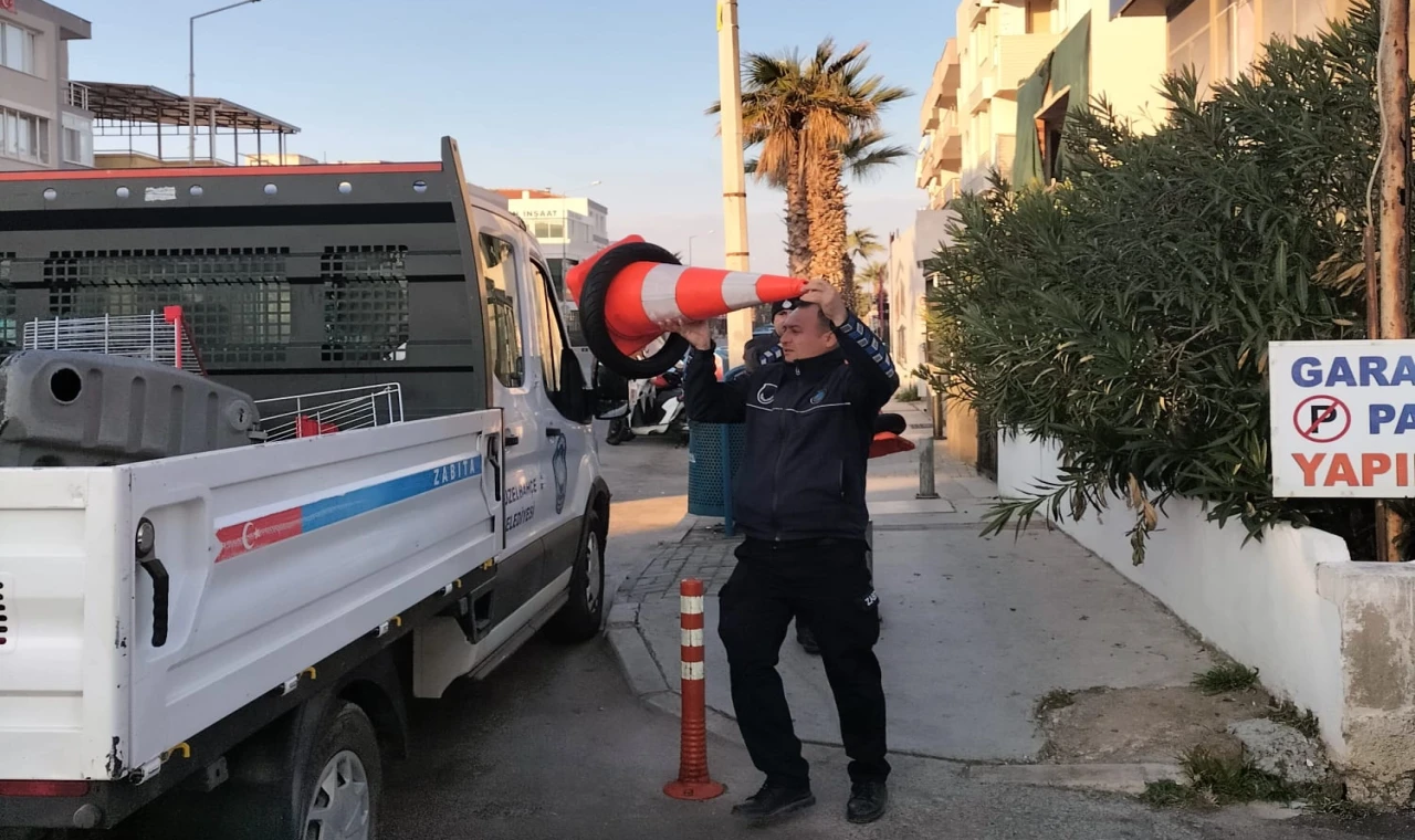 İzmir Güzelbahçe’de zabıta ekipleri işgale geçit vermiyor