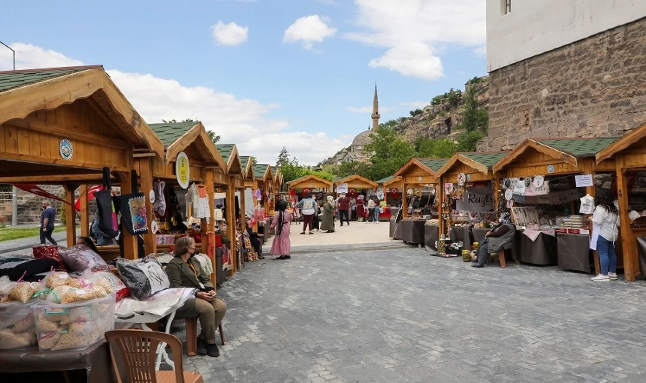 Kayseri Talas’ın Maharetli Eller Pazarı yarın kuruluyor