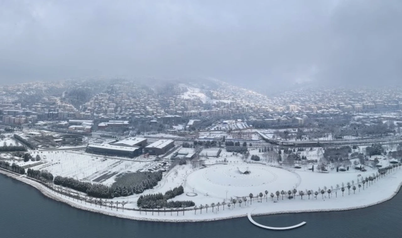 Kocaeli beyaz örtü ile kaplandı! Manzaralar ölümsüzleştirildi!