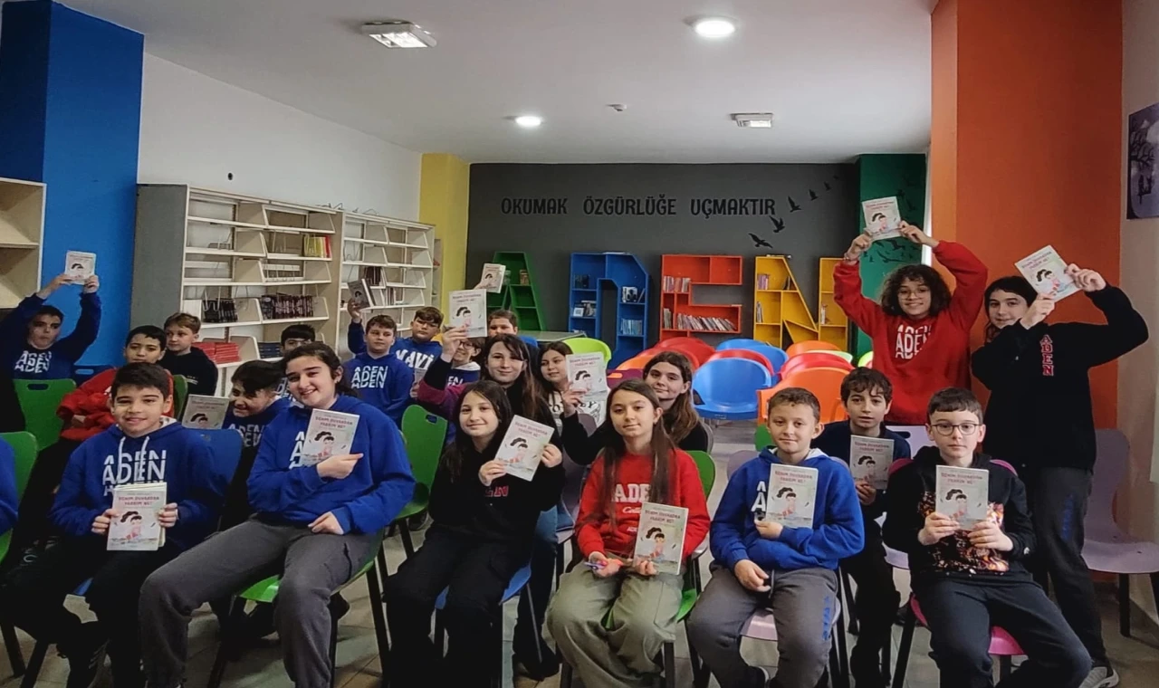 Kolej öğrencilerinden çocuk kitabı yazarı Yardımcı’ya büyük ilgi