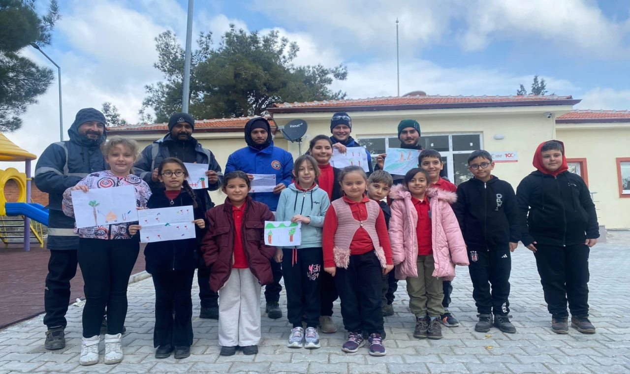 Manisa Soma’da öğrencilerden belediyeye resimli teşekkür