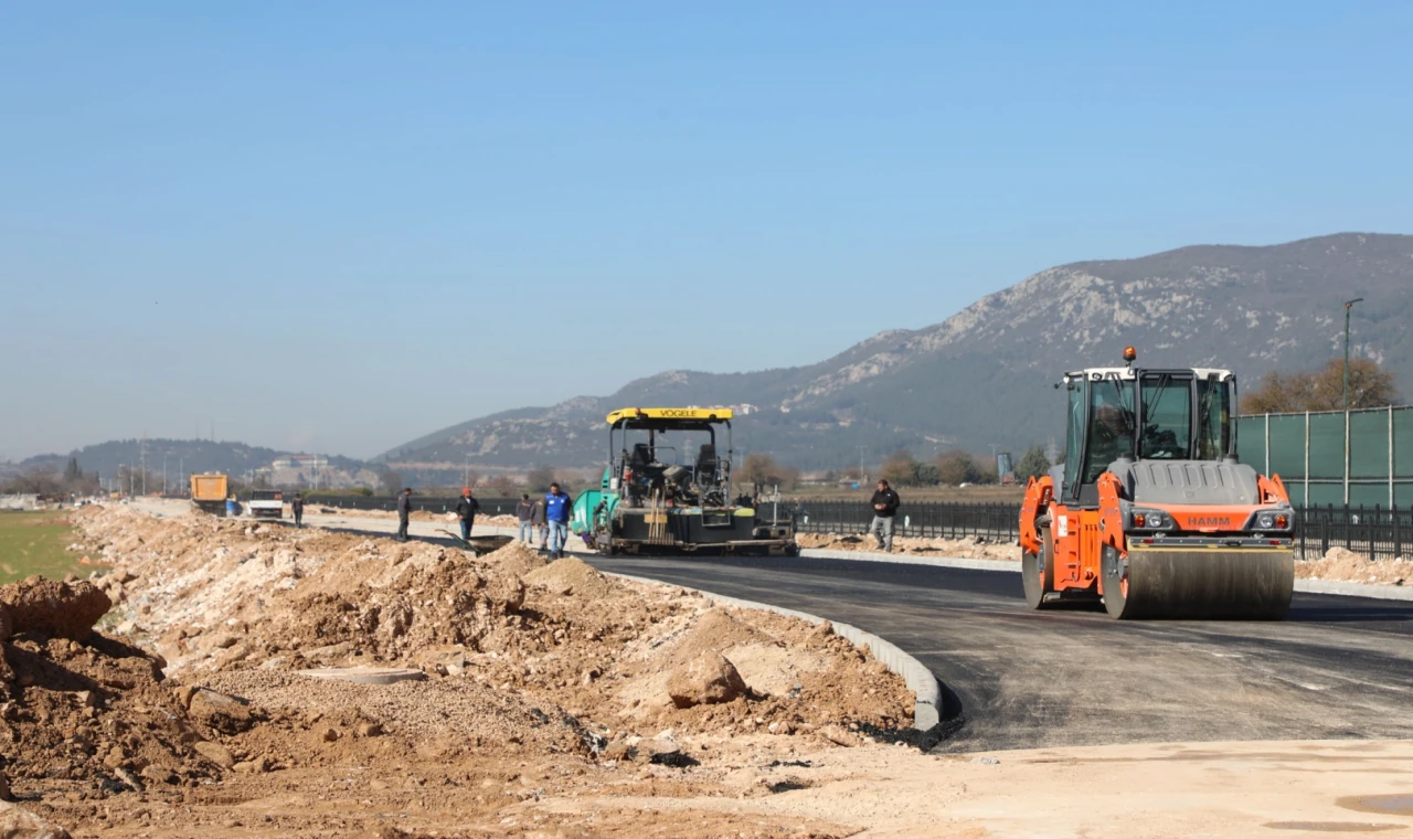 Muğla’da AVM bağlantı yolunda son rötuşlar