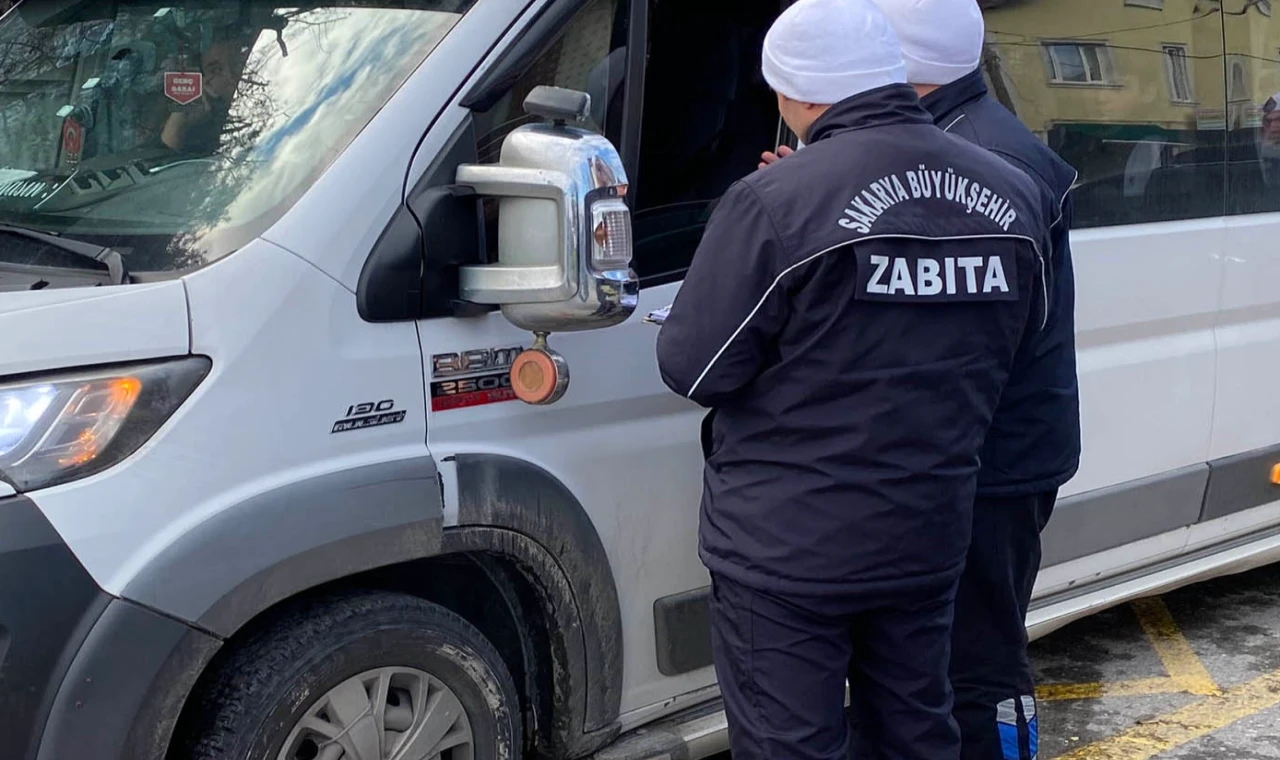 Sakarya’da öğrencilerin güvenliği için sahada tek tek denetim yaptılar