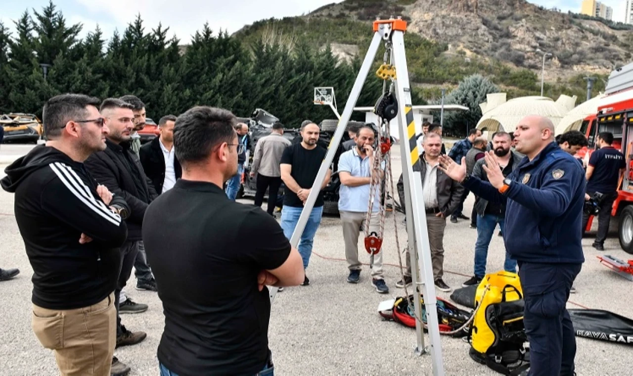 Ankara İtfaiyesi’nden iyfaiyecilere kapsamlı eğitim