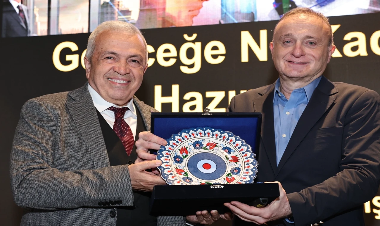 Bursa Nilüfer’de Alphan Manas ile “Geleceğe Ne Kadar Hazırız?”