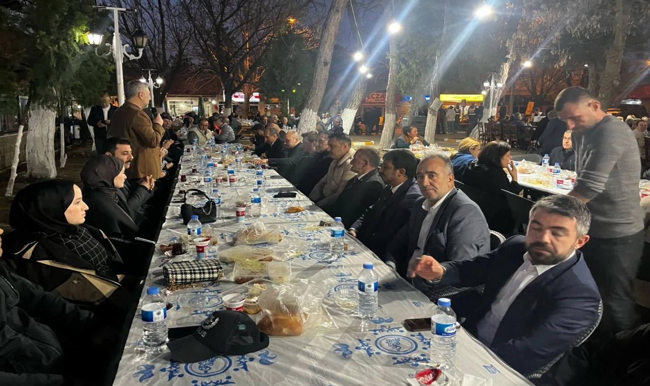 Kırklareli’de Pehlivanköy Belediyesi’nden iftar