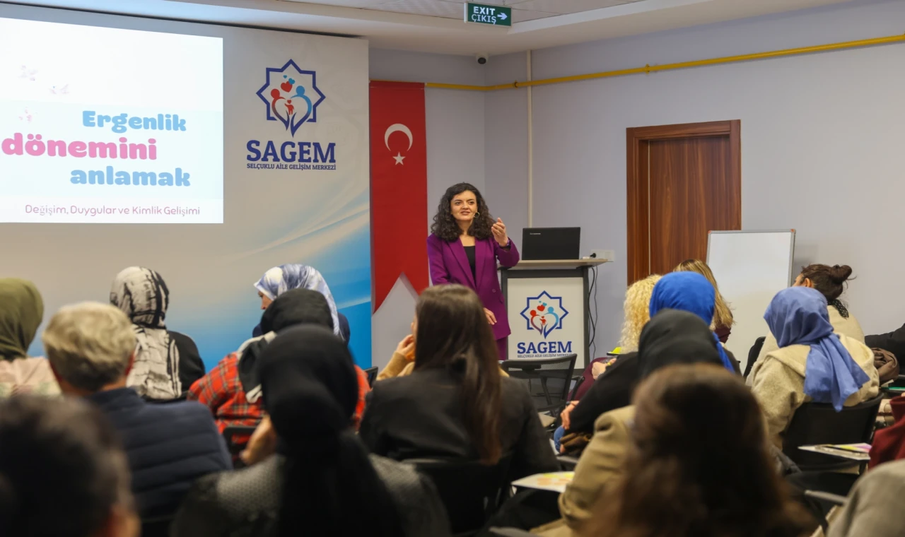 Konya Selçuklu’da SAGEM’den ’ergenlik’ semineri