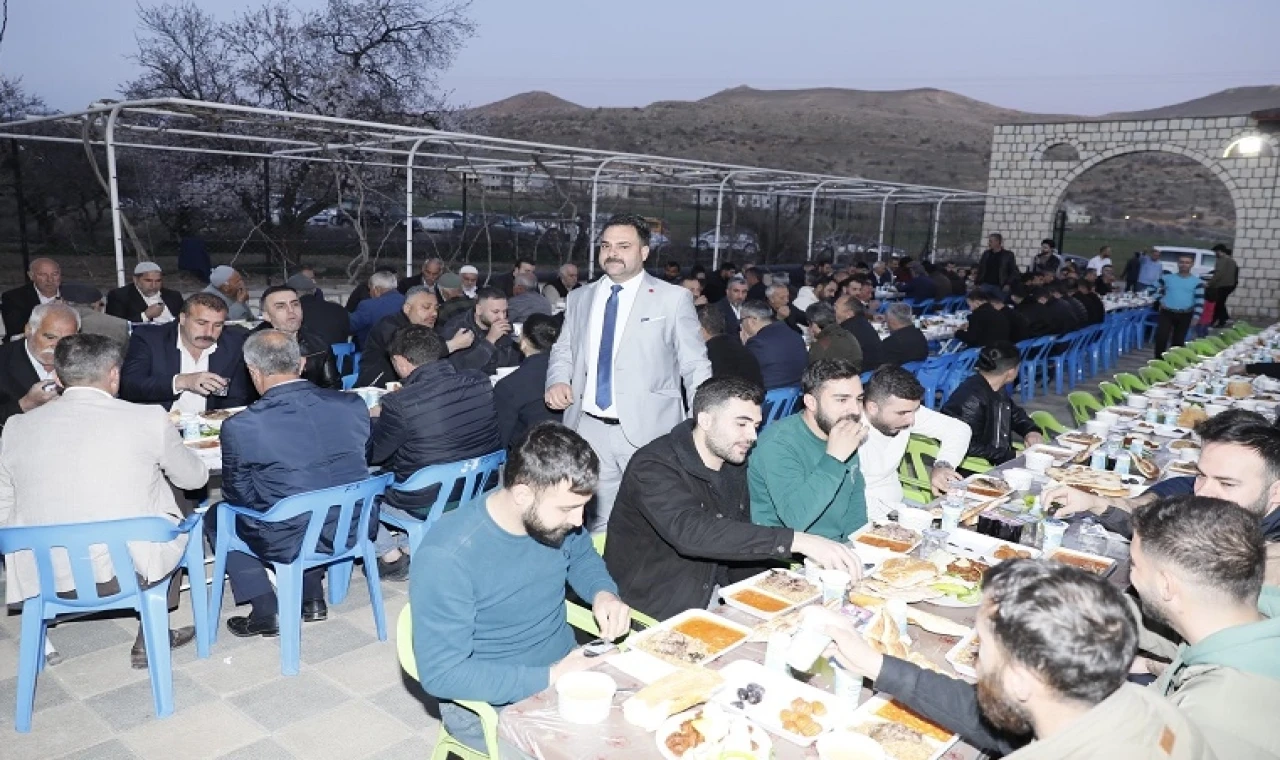 Mardin Yeşilli’de MHP’nin iftarına büyük ilgi