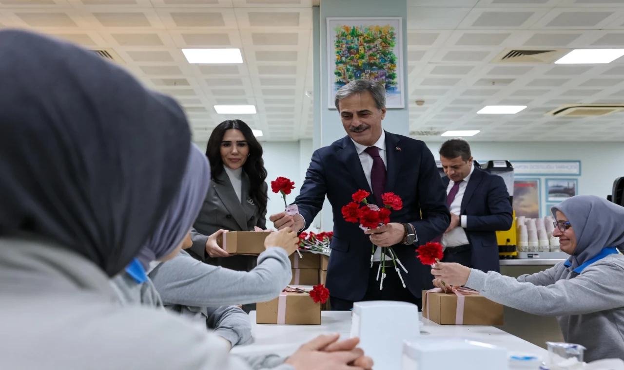 Sakarya Hendek’te emekçi kadınlara konuk oldu