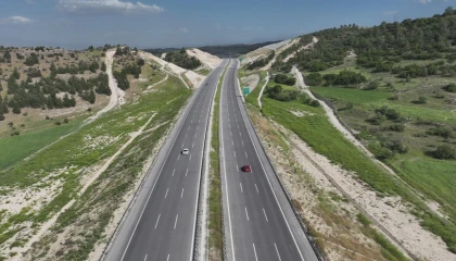 Aydın-Denizli Otoyolu’nu 3 günde 22 bin araç kullandı