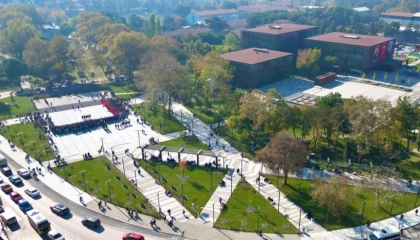 Bursa İnegöl’de yeni meydanda ilk tören yapıldı