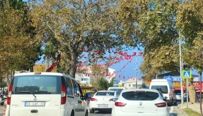 Cumhuriyet coşkusunu Mudanya’da trafik yoğunluğu oluşturdu